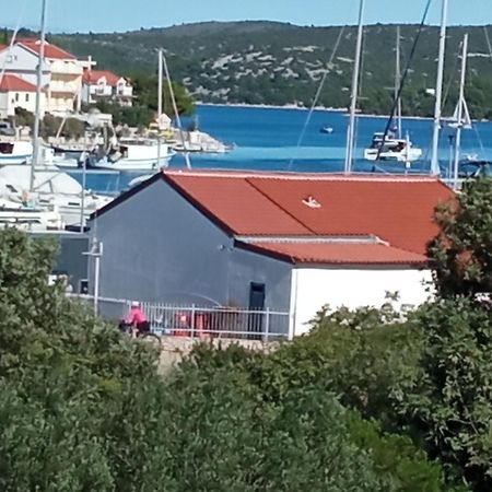 Apartments Lavanda - Free Parking And Grill Jezera Bagian luar foto