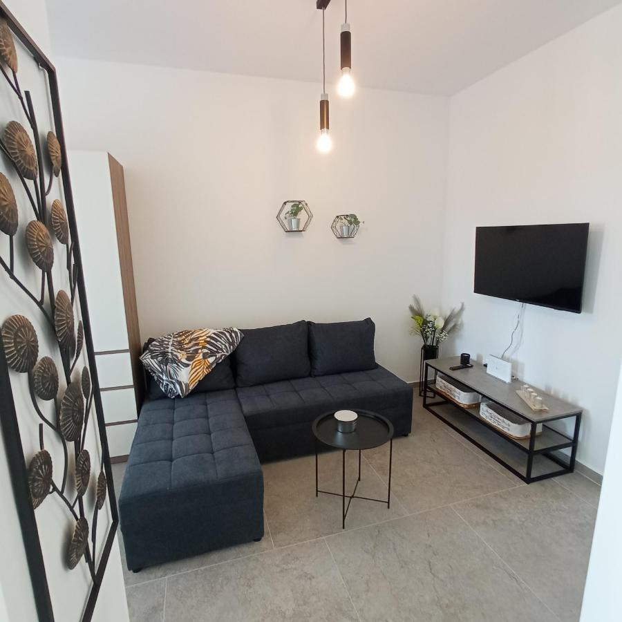 Apartments Lavanda - Free Parking And Grill Jezera Bagian luar foto