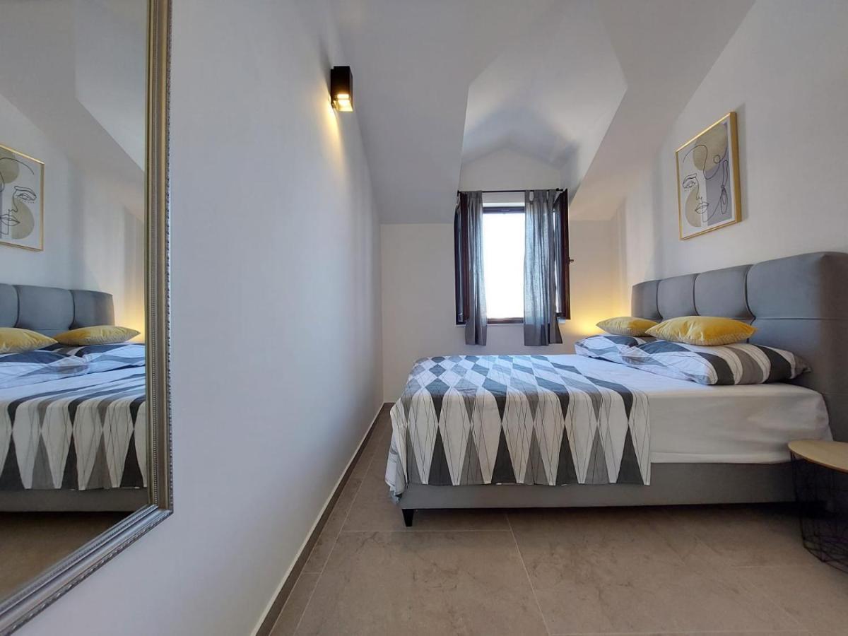Apartments Lavanda - Free Parking And Grill Jezera Bagian luar foto