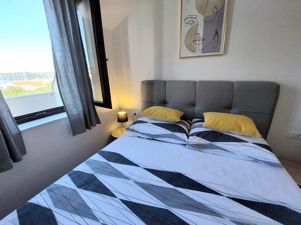 Apartments Lavanda - Free Parking And Grill Jezera Bagian luar foto