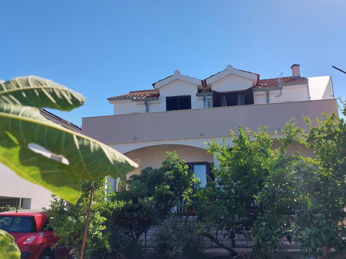 Apartments Lavanda - Free Parking And Grill Jezera Bagian luar foto