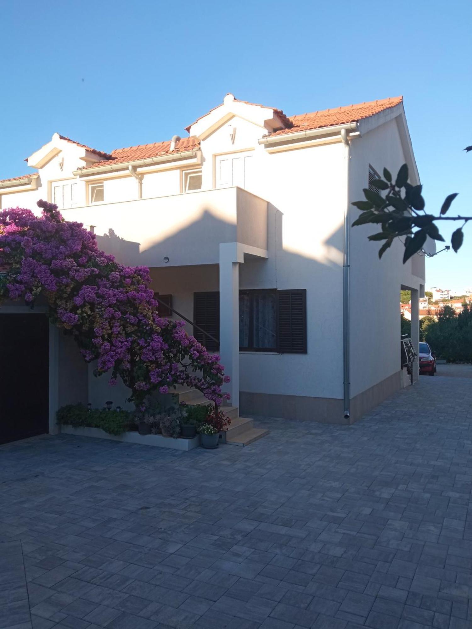 Apartments Lavanda - Free Parking And Grill Jezera Bagian luar foto