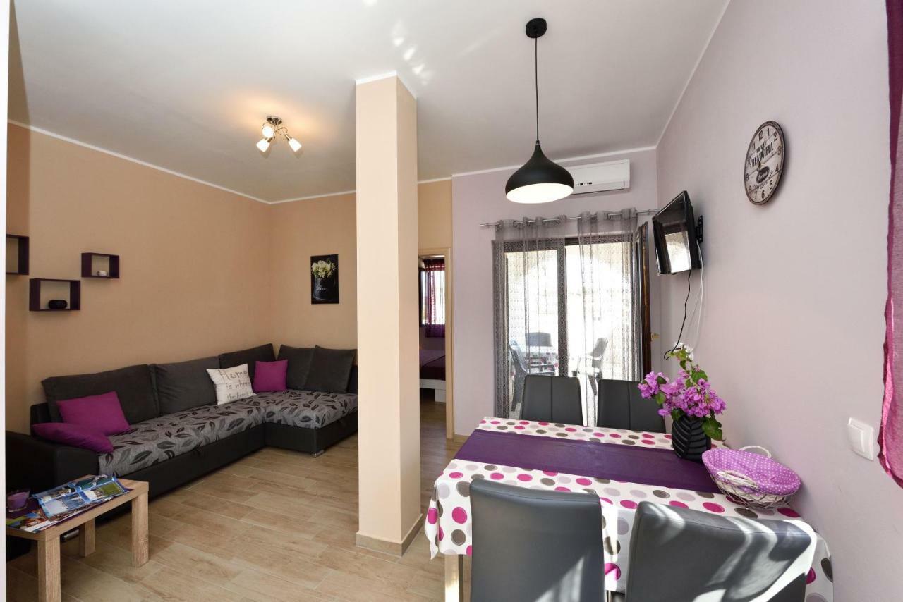 Apartments Lavanda - Free Parking And Grill Jezera Bagian luar foto